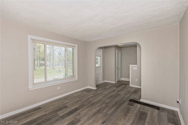 22530 Harms Road, Richmond Heights, OH 44143