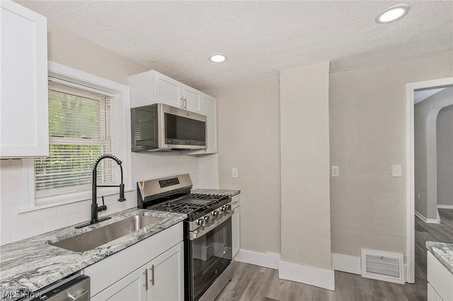 22530 Harms Road, Richmond Heights, OH 44143
