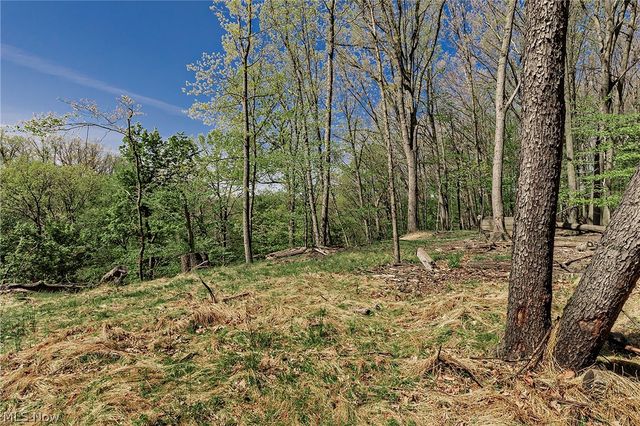 22530 Harms Road, Richmond Heights, OH 44143