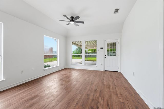 5943 Timbercreek Ave, Baton Rouge, LA 70806