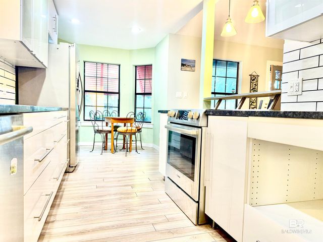 4 Azalea Court, Fairhope, AL 36532