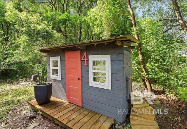 4 Azalea Court, Fairhope, AL 36532