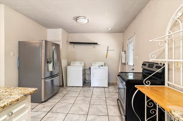 403 S 7th Street, Sanger, TX 76266