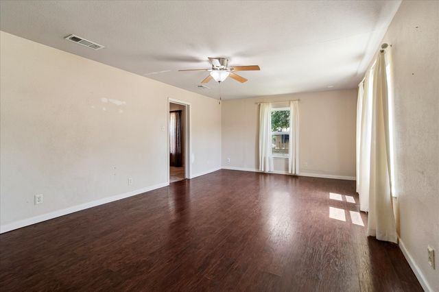 403 S 7th Street, Sanger, TX 76266