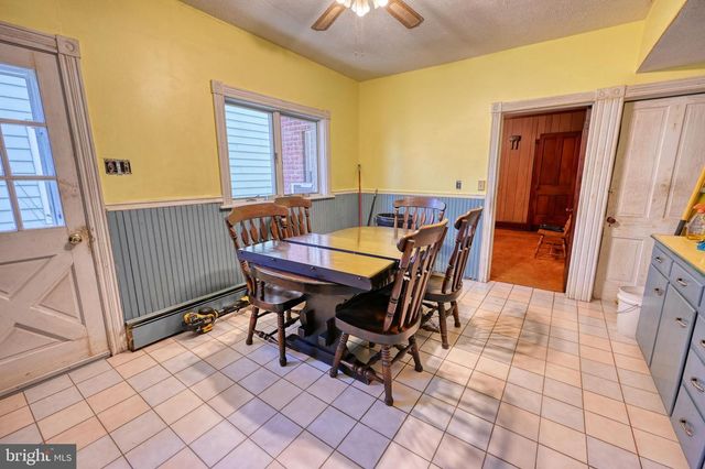115 W CARPENTER AVE, Myerstown, PA 17067