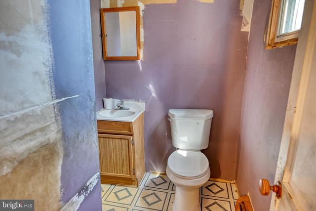 115 W CARPENTER AVE, Myerstown, PA 17067