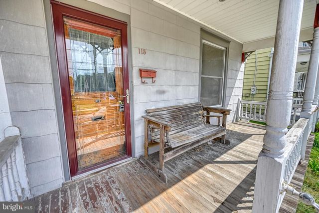 115 W CARPENTER AVE, Myerstown, PA 17067