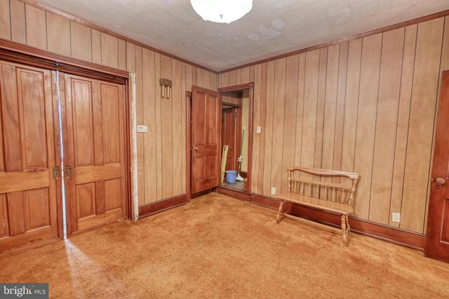115 W CARPENTER AVE, Myerstown, PA 17067
