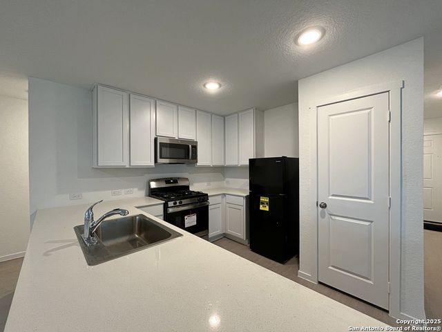 407 INDIAN BLOSSOM, San Antonio, TX 78219