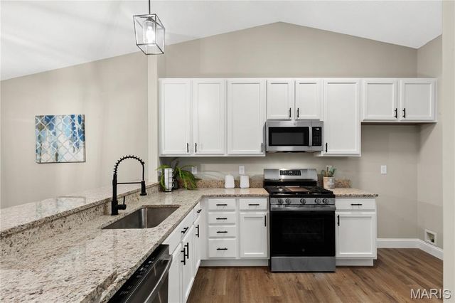 2717 Samuel Drive, Dardenne Prairie, MO 63368