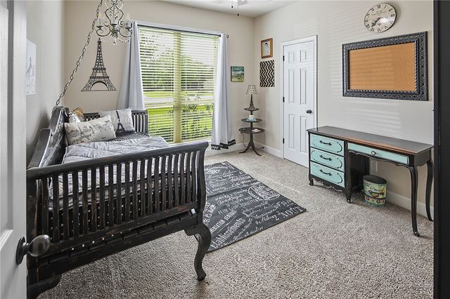 915 Dove Chase Lane, College Station, TX 77845