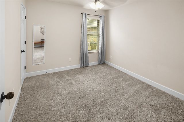 915 Dove Chase Lane, College Station, TX 77845