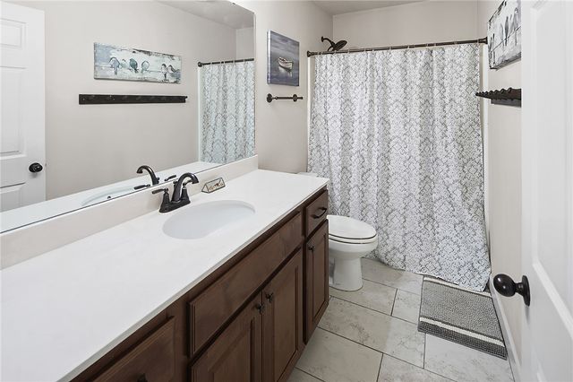 915 Dove Chase Lane, College Station, TX 77845