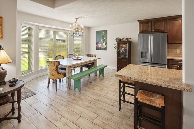 915 Dove Chase Lane, College Station, TX 77845