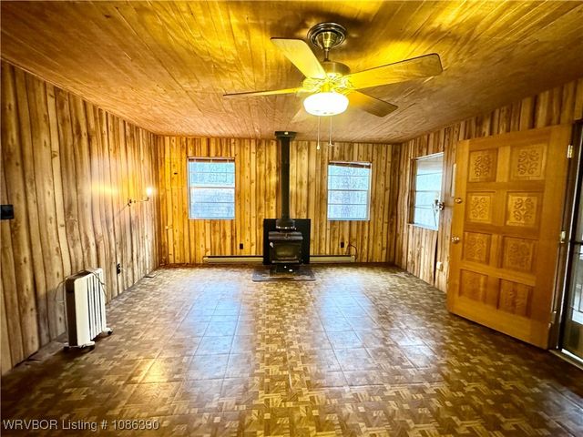 26391 Billy Creek Lane, Muse, OK 74949