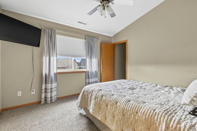 1570 Savannah Circle A1, Davenport, IA 52807