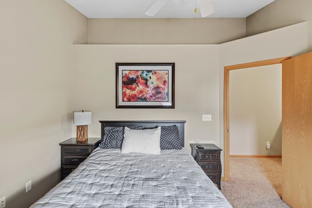 1570 Savannah Circle A1, Davenport, IA 52807