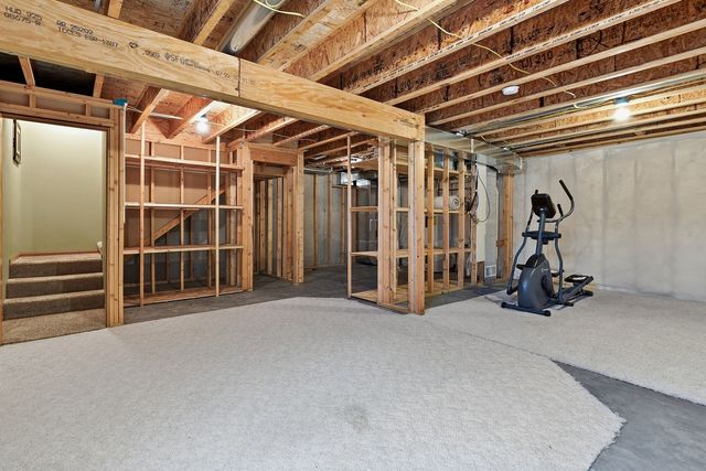 1570 Savannah Circle A1, Davenport, IA 52807