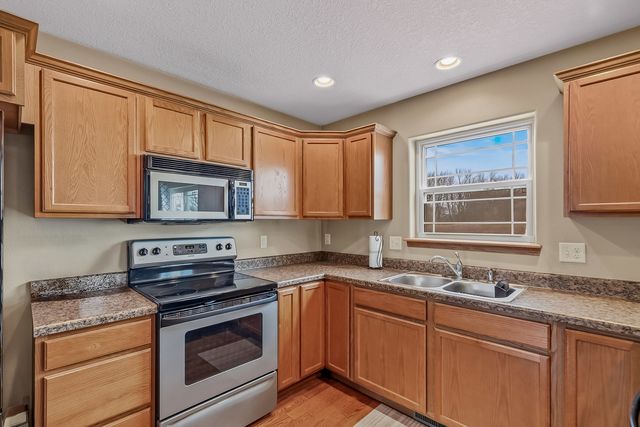 1570 Savannah Circle A1, Davenport, IA 52807