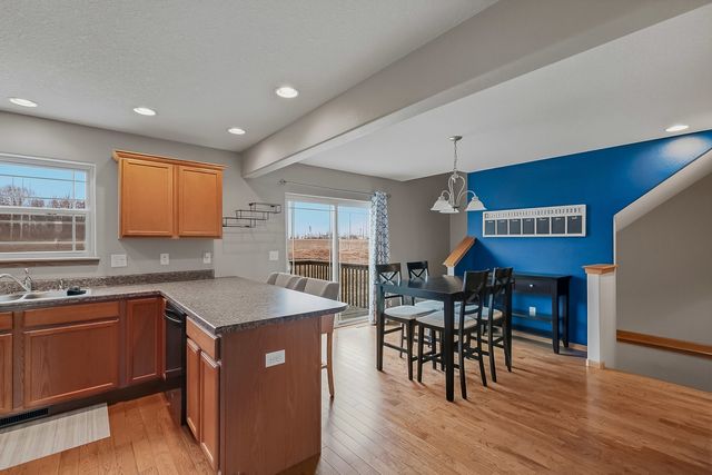 1570 Savannah Circle A1, Davenport, IA 52807