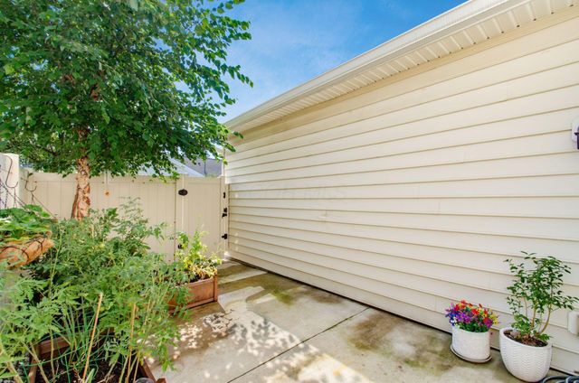 7198 Colonial Affair Drive, New Albany, OH 43054