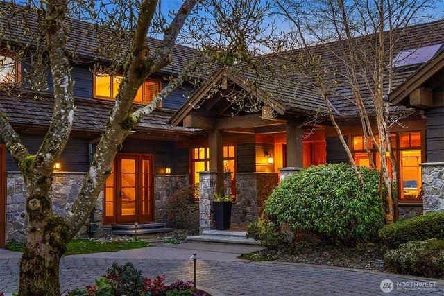 7010 N Mercer Way, Mercer Island, WA 98040