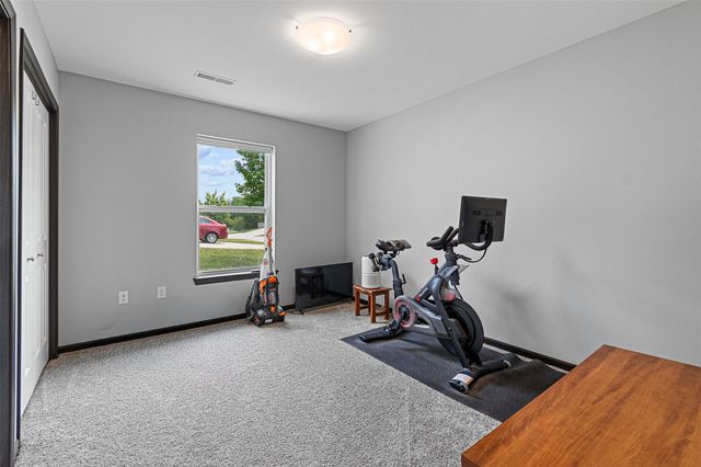 347 Cypress Court, Solon, IA 52333