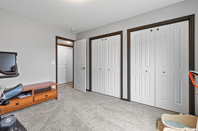 347 Cypress Court, Solon, IA 52333
