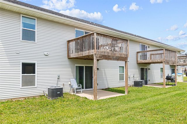 347 Cypress Court, Solon, IA 52333