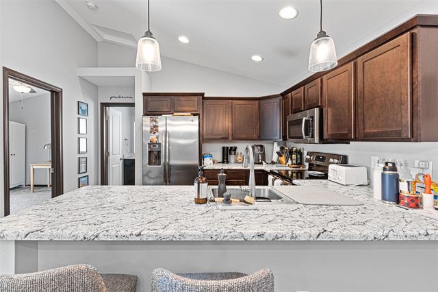 347 Cypress Court, Solon, IA 52333