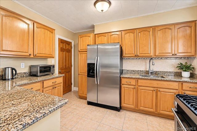 1360 Edwards Avenue, Bronx, NY 10461