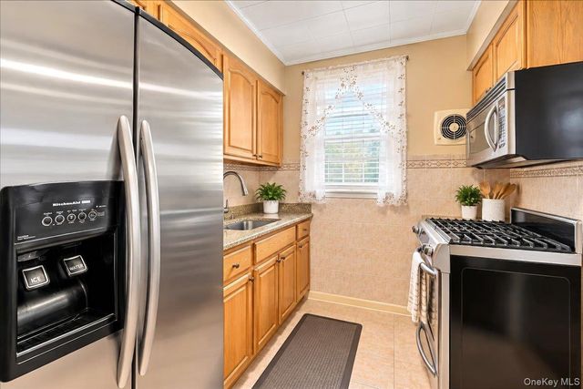 1360 Edwards Avenue, Bronx, NY 10461