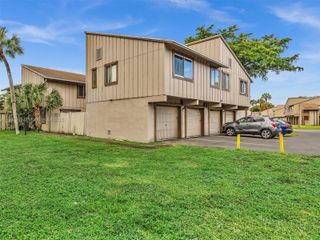 5710 NW 21st St 36-B, Lauderhill, FL 33313