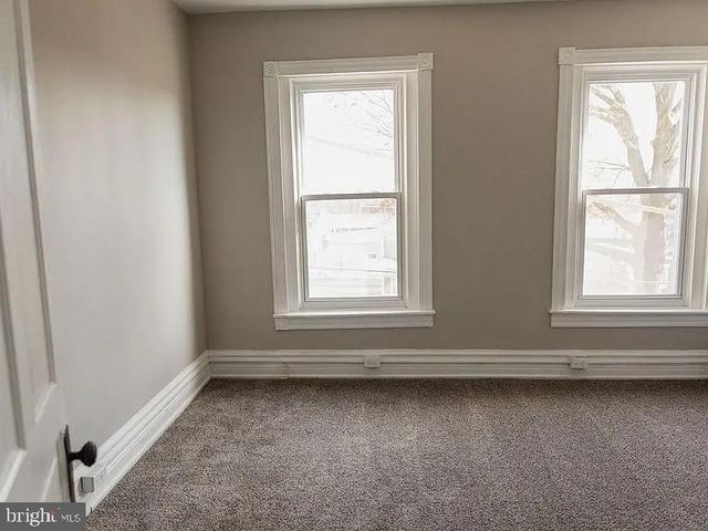 102 YARNELL ST, Reading, PA 19611