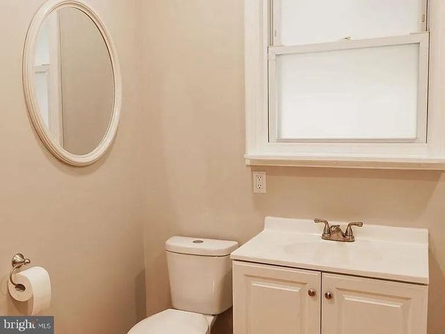 102 YARNELL ST, Reading, PA 19611