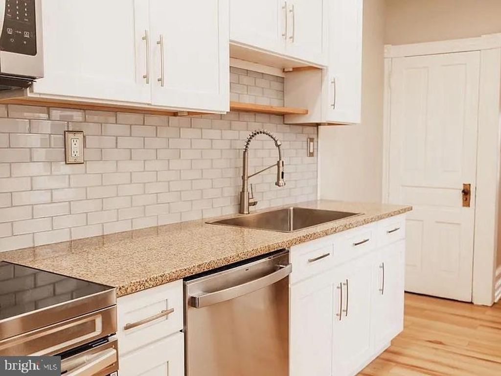 102 YARNELL ST, Reading, PA 19611