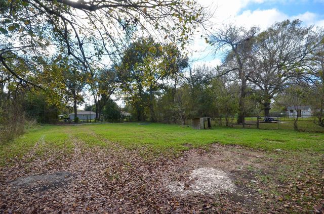 5240 Carmen Street, Houston, TX 77033