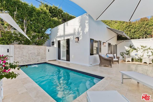 8937 Dorrington Avenue, West Hollywood, CA 90048