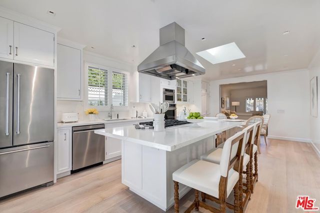 8937 Dorrington Avenue, West Hollywood, CA 90048