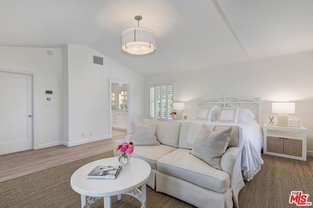 8937 Dorrington Avenue, West Hollywood, CA 90048
