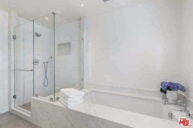 8937 Dorrington Avenue, West Hollywood, CA 90048