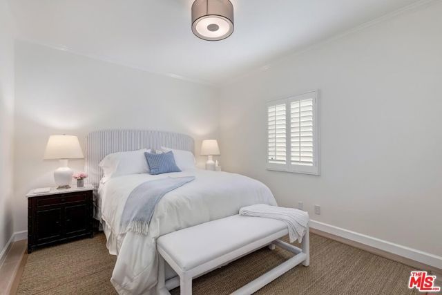 8937 Dorrington Avenue, West Hollywood, CA 90048