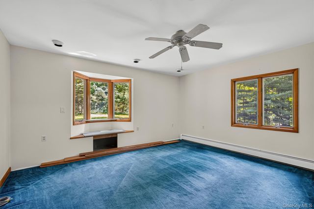 368 Old Dutch Hollow Road, Greenwood Lake, NY 10925