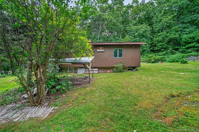 368 Old Dutch Hollow Road, Greenwood Lake, NY 10925