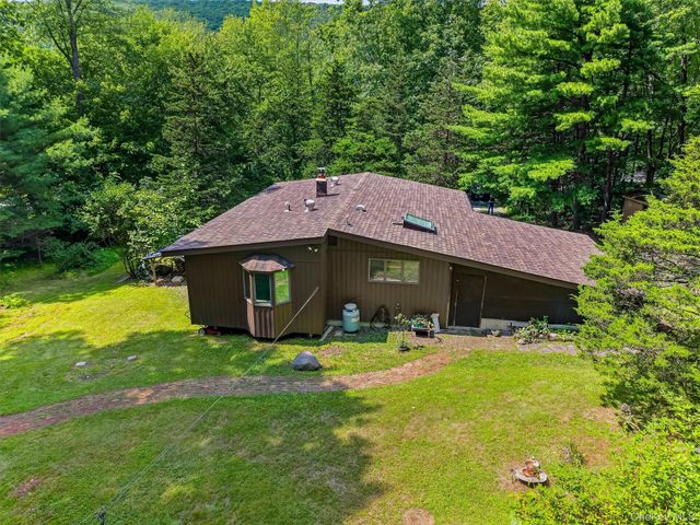 368 Old Dutch Hollow Road, Greenwood Lake, NY 10925