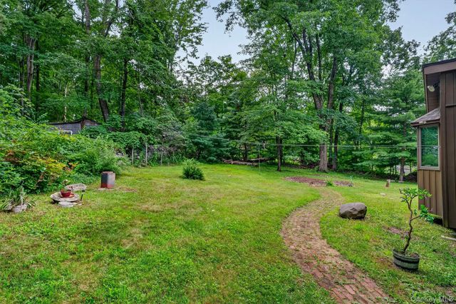 368 Old Dutch Hollow Road, Greenwood Lake, NY 10925