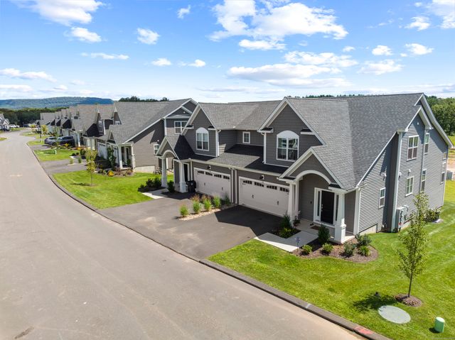 81 Shea Circle 81, Cheshire, CT 06410