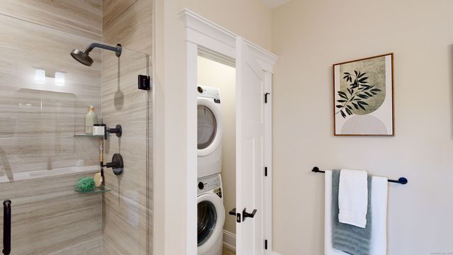 81 Shea Circle 81, Cheshire, CT 06410