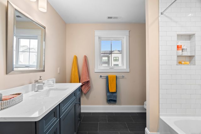 81 Shea Circle 81, Cheshire, CT 06410