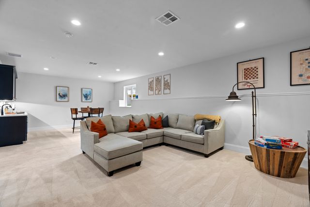 81 Shea Circle 81, Cheshire, CT 06410